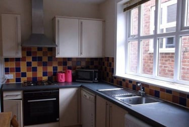 5 bed flat, Granville Road North, Sandyford, Newcastle, NE21TP - Image 2